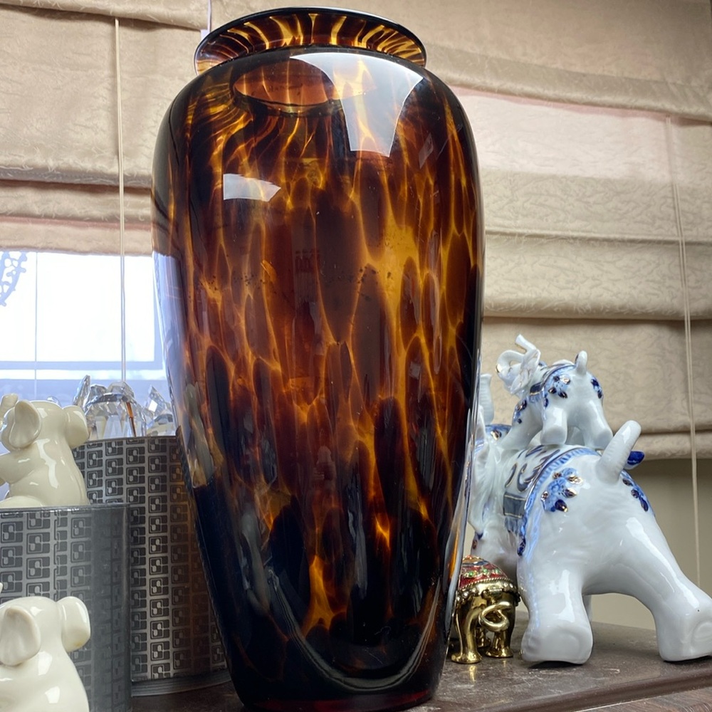 13’ Tall Murano Style 13’ Tall Large Heavy Beautiful Brown Pattern Vase